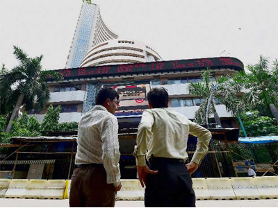 Markets remain firm, Nifty hovers around 7,900; Tata Motors surges over 2%